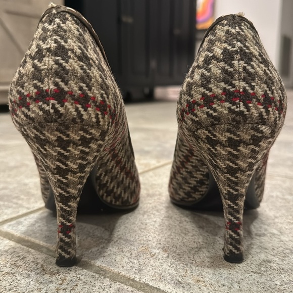 PRADA Houndstooth peep toe pumps - Picture 6 of 12